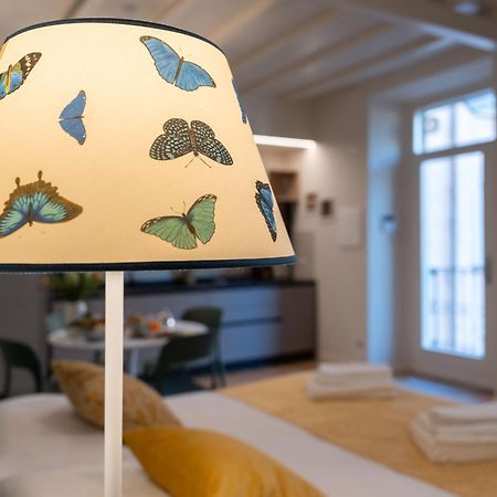 La Farfalla Blu - Boutique Apartment ベルガモ エクステリア 写真