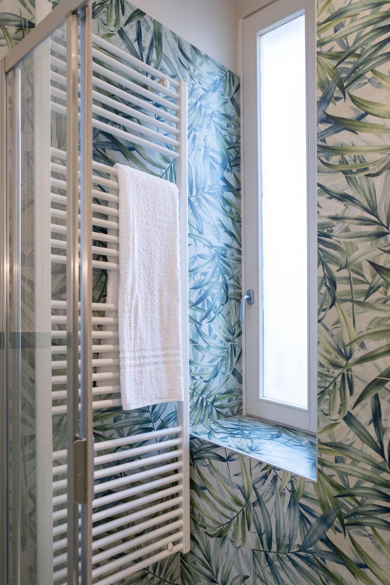 La Farfalla Blu - Boutique Apartment ベルガモ エクステリア 写真