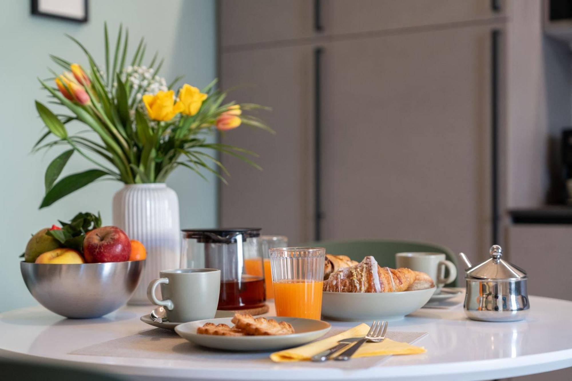 La Farfalla Blu - Boutique Apartment ベルガモ エクステリア 写真