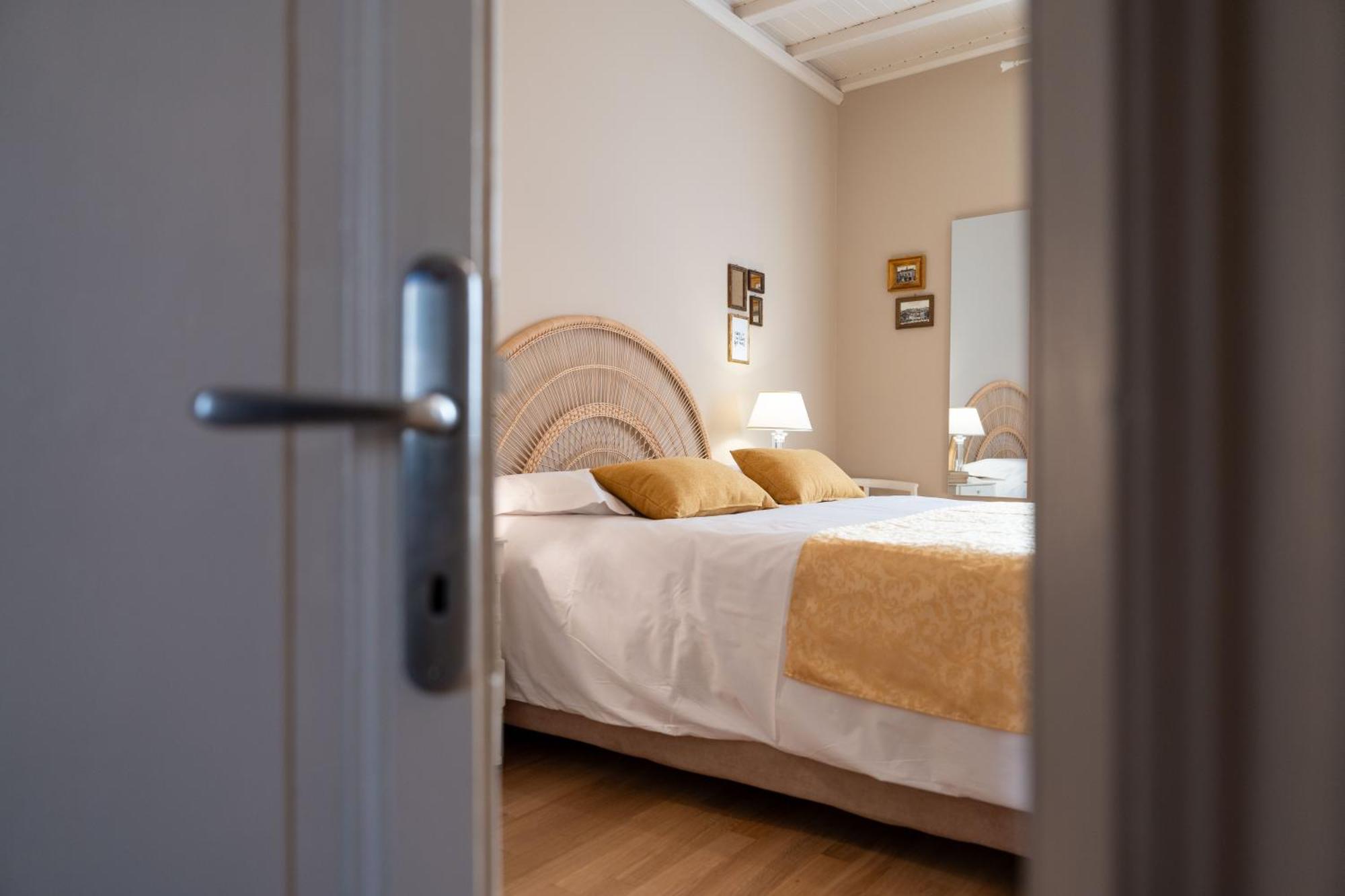 La Farfalla Blu - Boutique Apartment ベルガモ エクステリア 写真