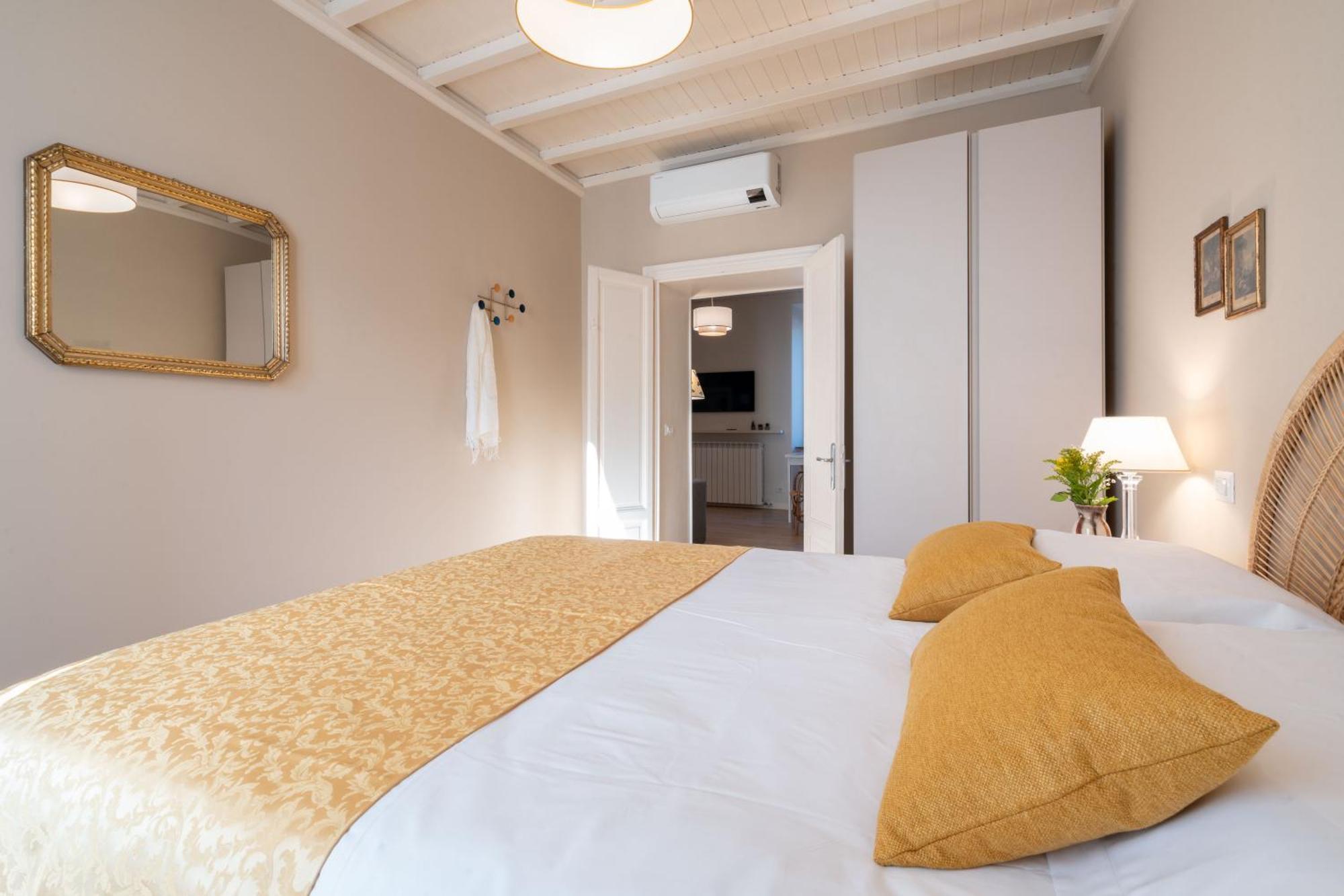 La Farfalla Blu - Boutique Apartment ベルガモ エクステリア 写真